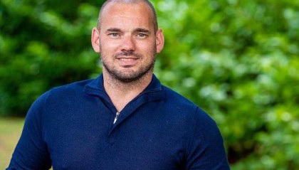 官网直播指南-挂靴2年仍在等待，斯内德告别赛推迟2年举行？