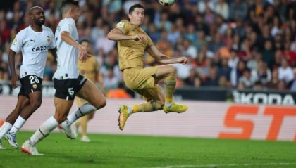 简单比赛踢成莱万绝杀救主，西甲还是考验不了巴萨