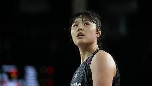 世界赛入口-李月汝此前得到的是训练营合同 但通过表现征服球队拿到正式合同