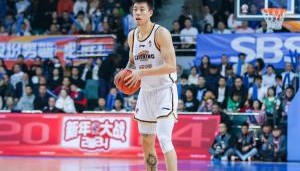 官网直播指南-今天状态不一样！张镇麟首节8分钟 3中2贡献6分&amp;正负值+8