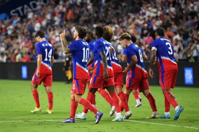 1726059372851084753.jpg 2.jpg